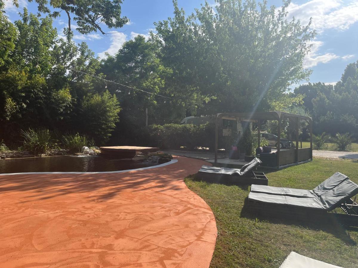 Villa Mas Le Nathakassou Cabannes Esterno foto