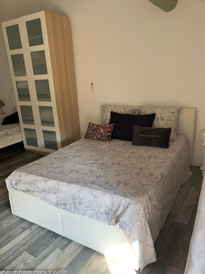 Villa Mas Le Nathakassou Cabannes Esterno foto
